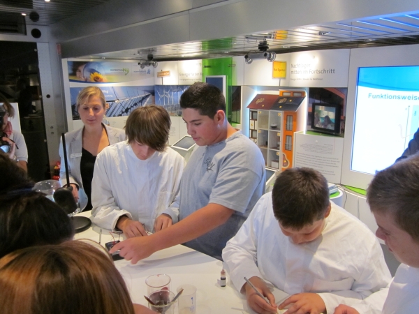 2012-2013 gadw expeditionsmobil 01